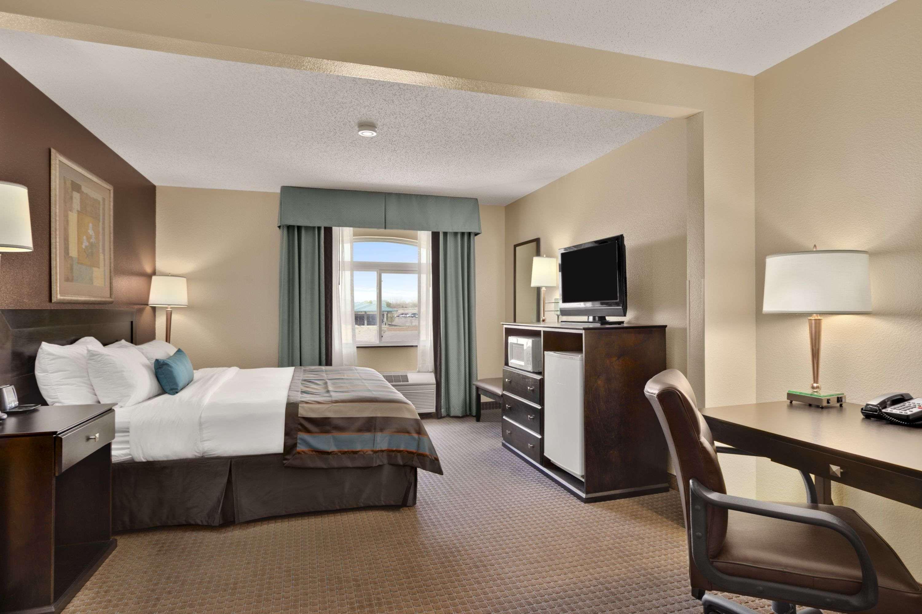 Wingate By Wyndham Pueblo Otel Dış mekan fotoğraf