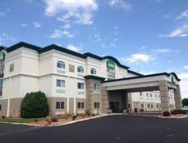 Wingate By Wyndham Pueblo Otel Dış mekan fotoğraf