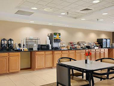 Wingate By Wyndham Pueblo Otel Dış mekan fotoğraf
