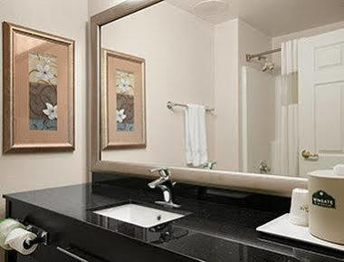 Wingate By Wyndham Pueblo Otel Dış mekan fotoğraf