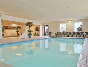 Wingate By Wyndham Pueblo Otel Dış mekan fotoğraf