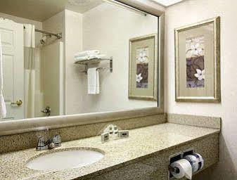Wingate By Wyndham Pueblo Otel Dış mekan fotoğraf